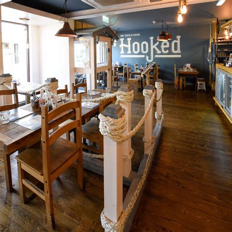 hooked up cafe